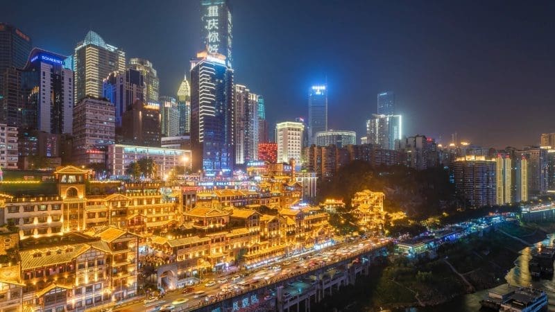 重慶網紅打卡包車一日遊 | 李子壩穿樓＋十八梯＋洪崖洞夜景＋天空之境