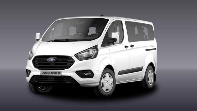 福特全順9座商旅車，考慮行李及舒適度，建議6人包車