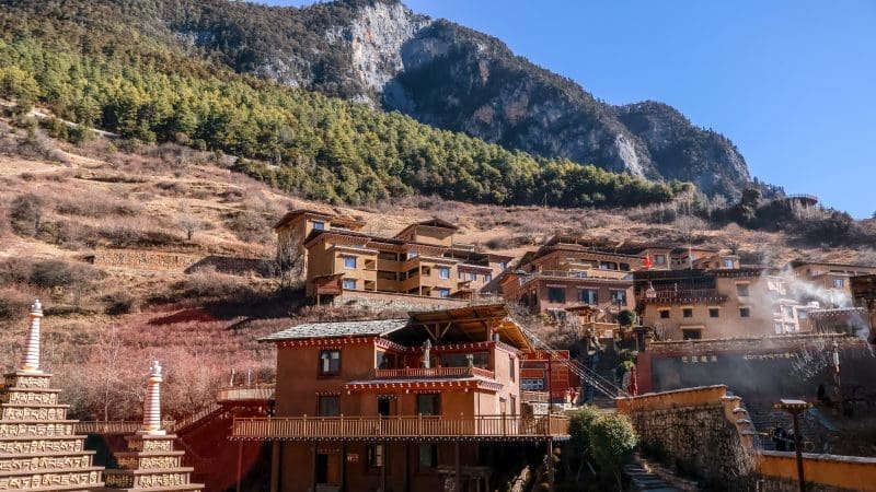 昆明麗江香格里拉巴拉格宗8日 | 玉龍雪山 · 香巴拉大峽谷 · 茶馬古道騎馬