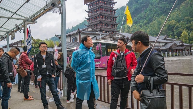 為什麼社群平台與社團上大陸私人導遊變多？提醒這 4 大風險！